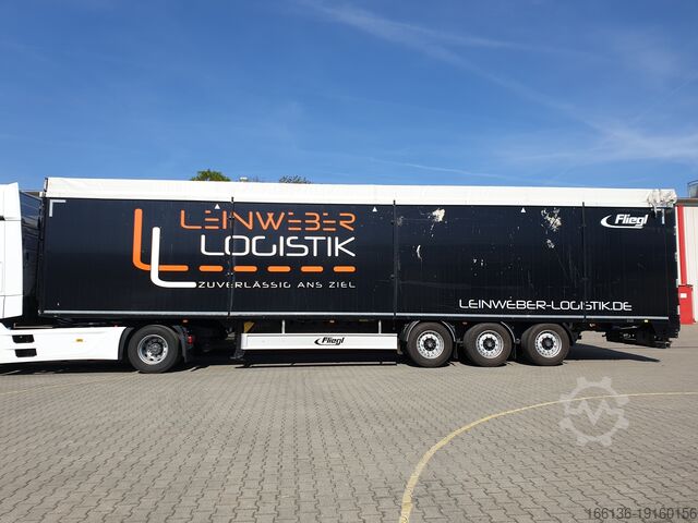 Félpótkocsi járópadlóval Fliegl SDS 390 Schubboden