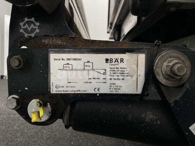 Skåpbil MERCEDES-BENZ Sprinter 316 Aut.*Ladebordwand* AHK 3,5t+Navi 31