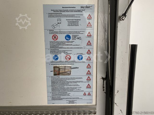 Skåpbil MERCEDES-BENZ Sprinter 316 Aut.*Ladebordwand* AHK 3,5t+Navi 31