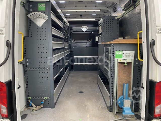 Hög tak skåpbil VOLKSWAGEN Crafter 35 *WERKSTATT* AHK3,5t+Dachträger (6888)