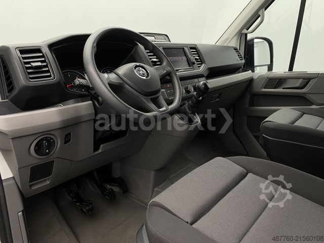 Hög tak skåpbil VOLKSWAGEN Crafter 35 *WERKSTATT* AHK3,5t+Dachträger (6888)