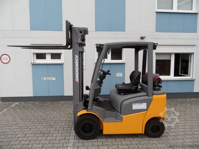 Treibgasstapler Jungheinrich TFG 316 - Triplex - wenig Stunden