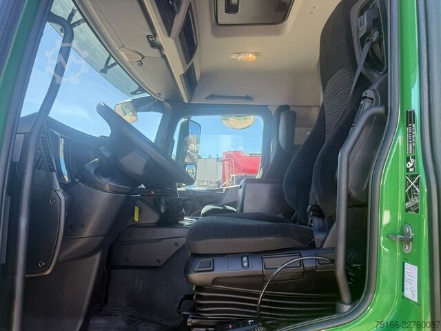 Rashladni kamion MERCEDES-BENZ ANTOS 1836 L Kühlkoffer 7,40 m LBW 2 T*CARRIER