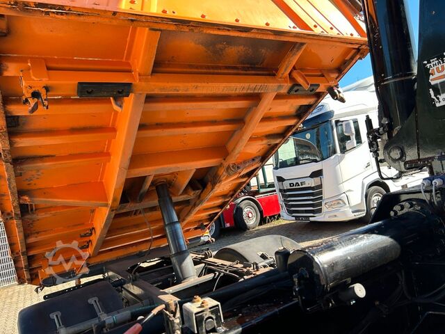 Camion-benne tricar DAF 16.250LF Meiller 3-Skipper +MKG HLK106-HP Kran
