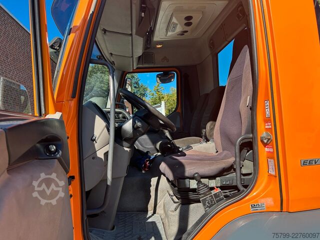 Camion-benne tricar DAF 16.250LF Meiller 3-Skipper +MKG HLK106-HP Kran