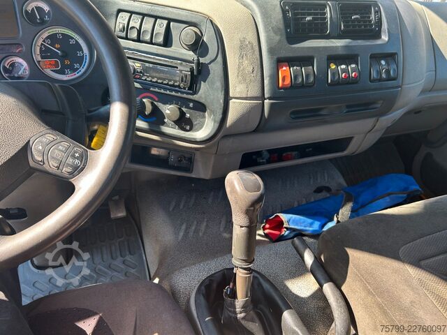 Camion-benne tricar DAF 16.250LF Meiller 3-Skipper +MKG HLK106-HP Kran