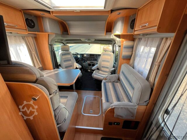 Caravana semiintegrada ADRIA 687 SP - Festbett - Automatik - Klima - AHK -