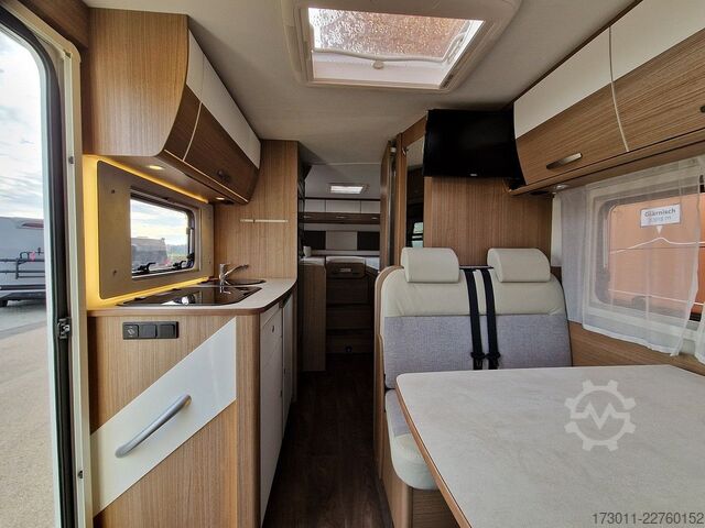 Caravana semiintegrada CARADO T337 PRO 140PS Automat