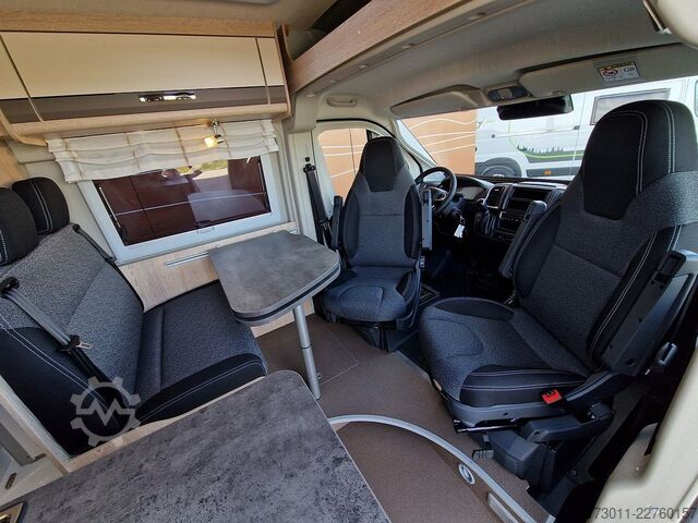 Autocaravana PÖSSL Summit 600 Plus Automat Markise Solar Navi AHK