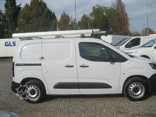 Panelová dodávka FIAT DOBLO'