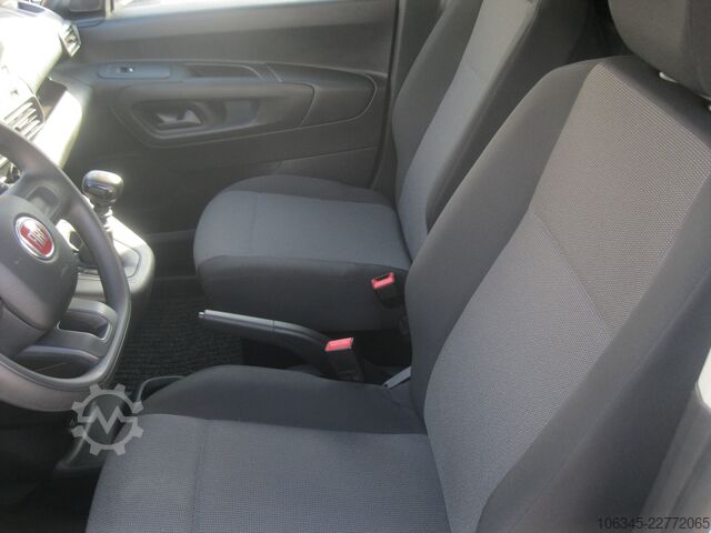 Panelová dodávka FIAT DOBLO'