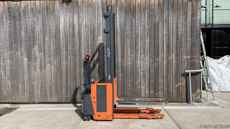 Palletwagen stapelaar MIC GH 130s 350T