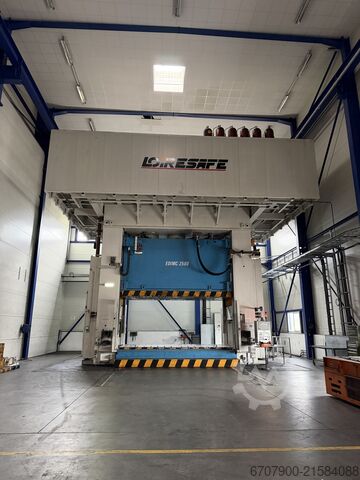 Pressa idraulica Loire Gestamp 2500-600-200/50