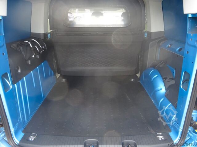 Panelová dodávka FORD Transit Connect L2 FlexCab Active AT AHK Stndhz