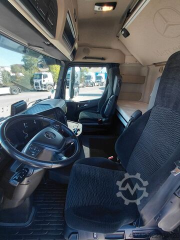 Standardní tahač MERCEDES-BENZ MERCEDES ACTROS F 1851