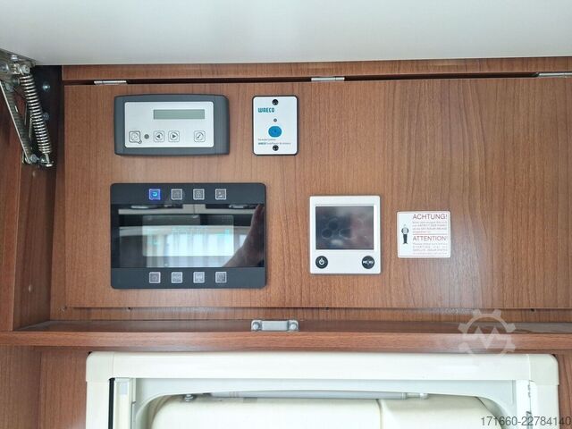 Camping-car intégral MORELO Loft 82 LBX
