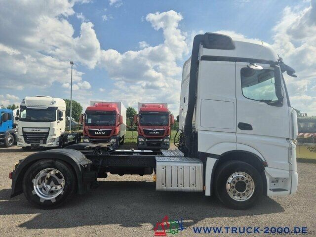 Standard trækkerunit Mercedes-Benz Actros 1845-1846 Giga Space Retarder 2 Betten