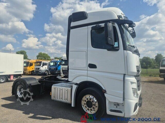 Standard trækkerunit Mercedes-Benz Actros 1845-1846 Giga Space Retarder 2 Betten