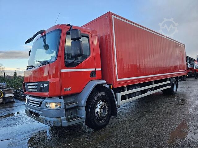 2008 DAF FA-LF55 4x2 | handgeschakeld | laadlift 2 ton. | 3 STUKS. | DOOS 8,60 X 2,46 X2,10 DAF FA-LF55 4x2 |manual gear | loading lift 2 tons...