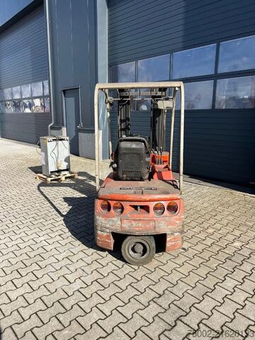 Targonca CESAB CBE 15T triplexmast, ss electrisch