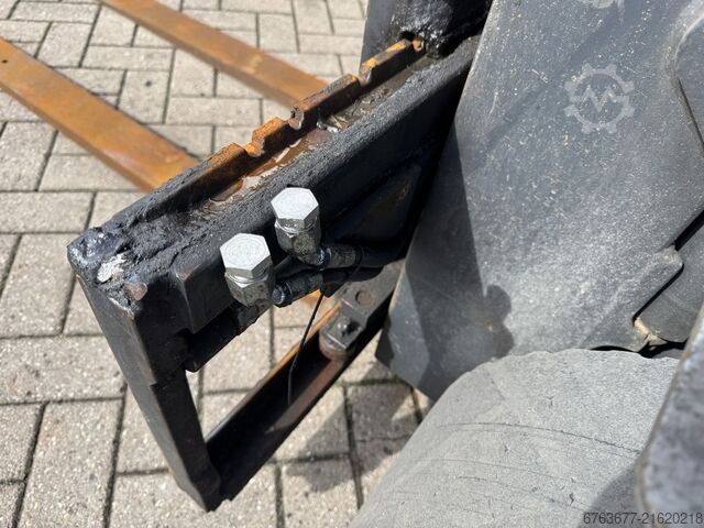 Still RX70-25 Duplo 450 oldalmozgató / 4. funkció LPG 2015 STILL RX70-25 Duplo 450 Sideshift / 4e Fucntie LPG 2015