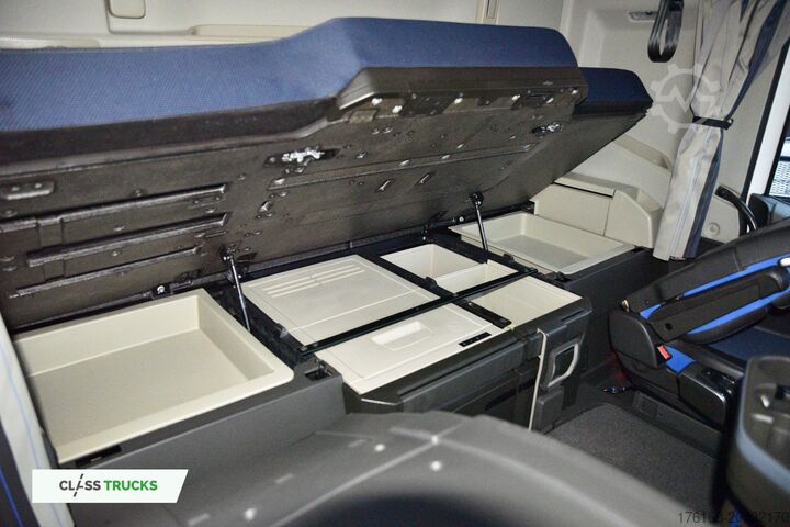 Standard tractor unit VOLVO FH 460 Globetrotter XL Varios i-Save