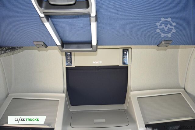 Tractor estándar VOLVO FH 460 Globetrotter XL i-Save ACC