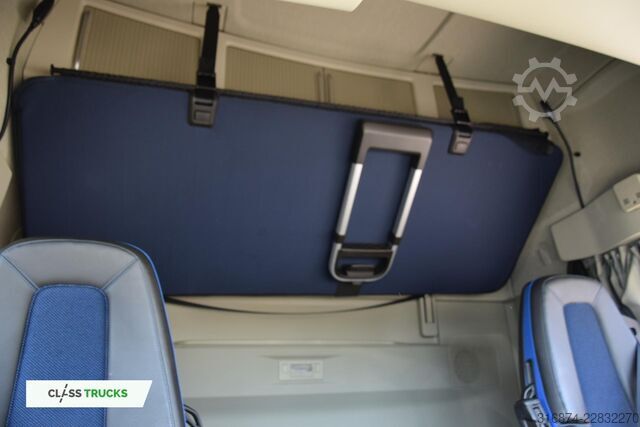 Standard nyergesvontató VOLVO FH 460 Globetrotter XL i-Save ACC