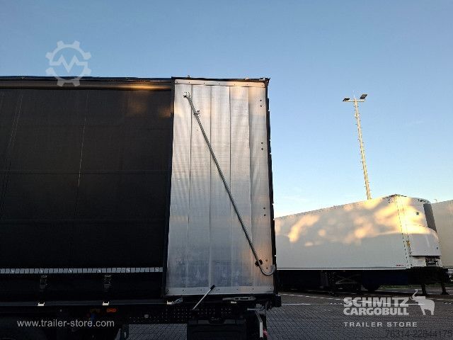 Åben sættevogn med presenning Schmitz Cargobull Curtainsider Standard Getränke