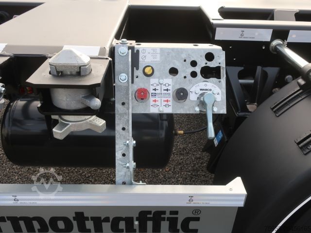 Semirremolque con caja intercambiable D-Tec VCC-01/FT-LS-S Flexi / Multi ADR SAF 20-45