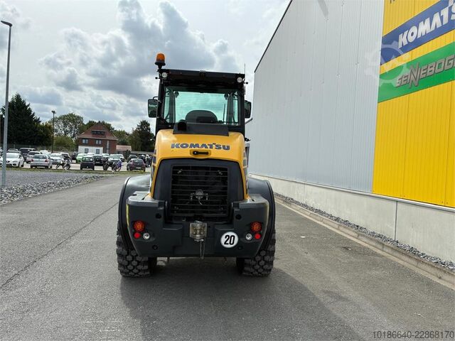 Komatsu WA100M-8E0 Komatsu WA100M-8E0
