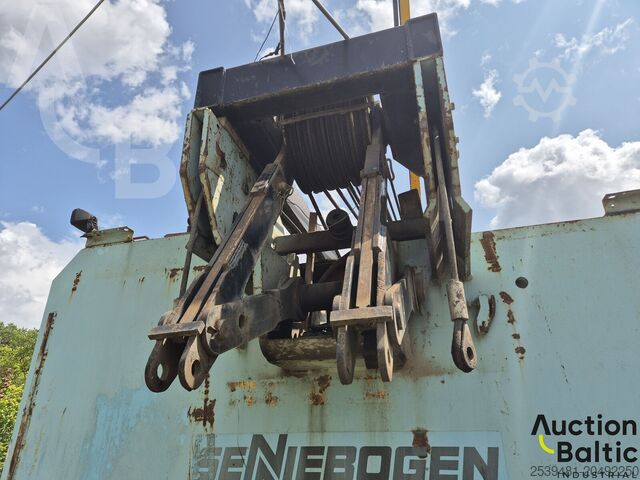 Mobiele kraan Sennebogen 670R