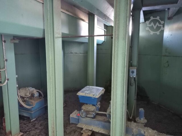 Sawdust storage silo