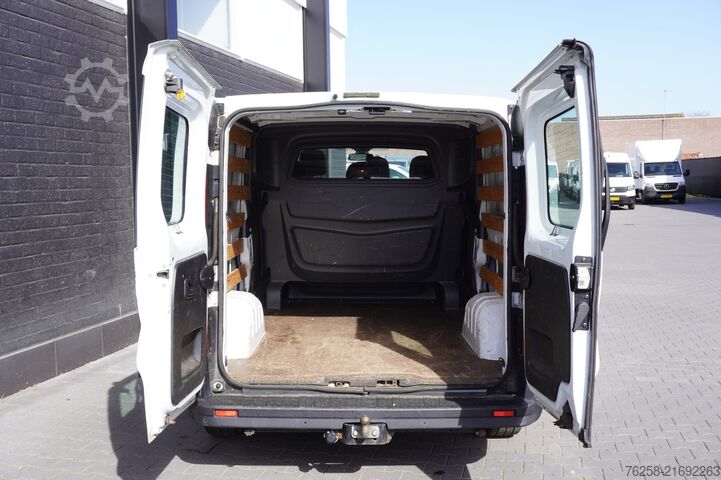 Dobozos furgon Opel Vivaro 1.6 CDTI L2 Dubbele Cabine EURO 6 - Airc...