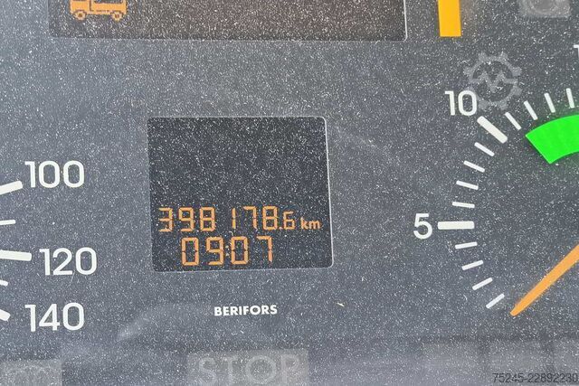 Basculantă Mercedes-Benz Actros 1831 GRU E RIBALTABILE
