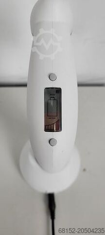 Hirschman Pipetus avec station de chargement Hirschman Pipetus with charger station