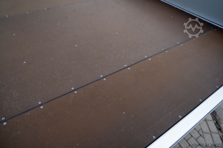 Furgon z żurawiem samochodowym Iveco Daily 70C18 Kran Hyva Pritsche 5 m