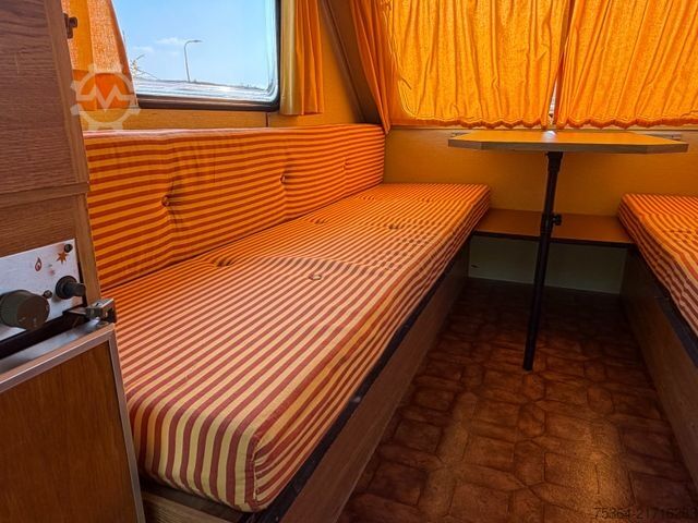 Lakókocsi KIP KOMPAKT KK 300 HUBDACH + HINTERTÜR