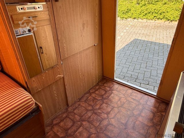 Lakókocsi KIP KOMPAKT KK 300 HUBDACH + HINTERTÜR