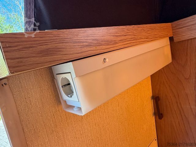 Lakókocsi KIP KOMPAKT KK 300 HUBDACH + HINTERTÜR