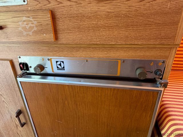 Lakókocsi KIP KOMPAKT KK 300 HUBDACH + HINTERTÜR