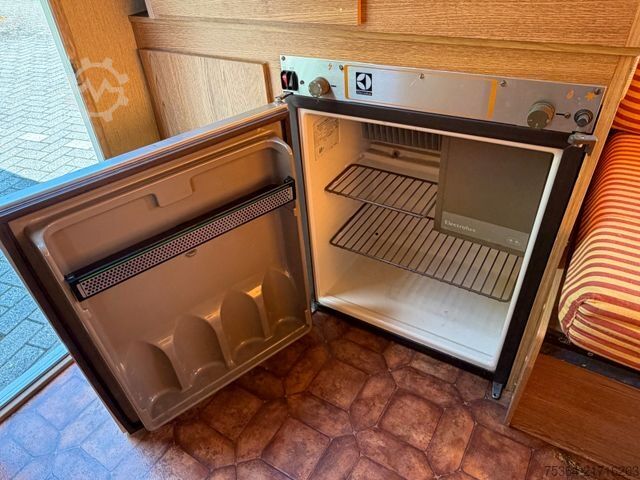 Lakókocsi KIP KOMPAKT KK 300 HUBDACH + HINTERTÜR