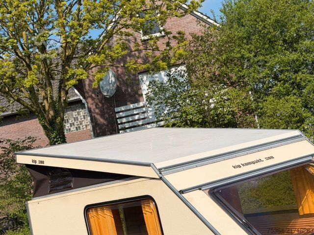 Lakókocsi KIP KOMPAKT KK 300 HUBDACH + HINTERTÜR