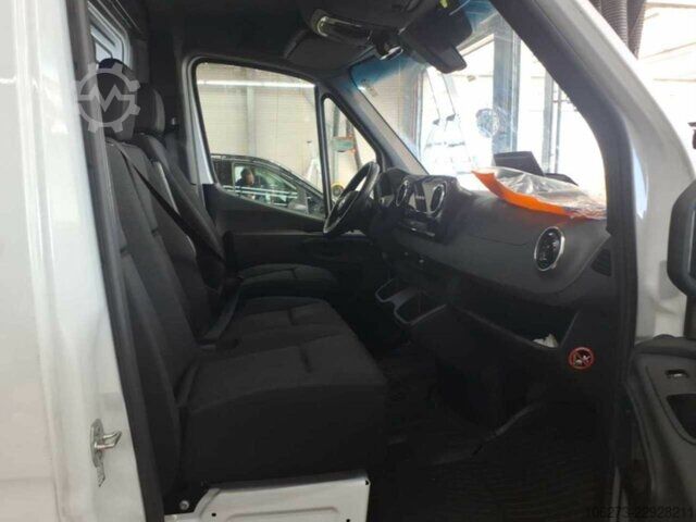 Skåpbil Mercedes-Benz Sprinter 317 CDI,L2H2,Automatik,Kamera,Navi