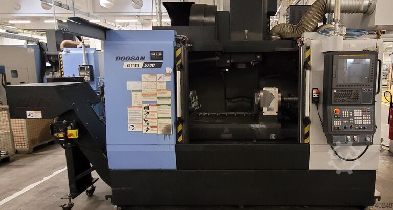 Centre d'usinage DOOSAN DNM 5700