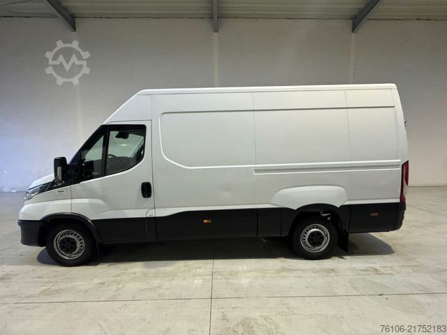 Furgoneta IVECO Daily 35S16 Kastenwagen *Klima*2 stück auf Lager
