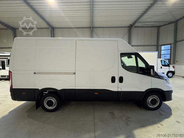 Furgoneta IVECO Daily 35S16 Kastenwagen *Klima*2 stück auf Lager