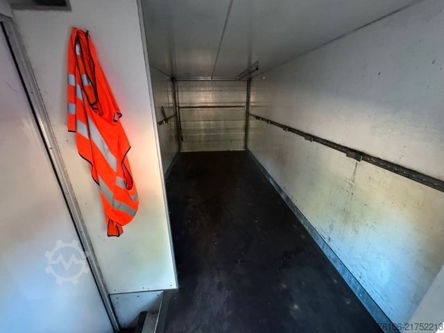 Furgon skrzyniowy IVECO Daily 70C17 Koffer mit Ladebordwand*4 STÜCK*