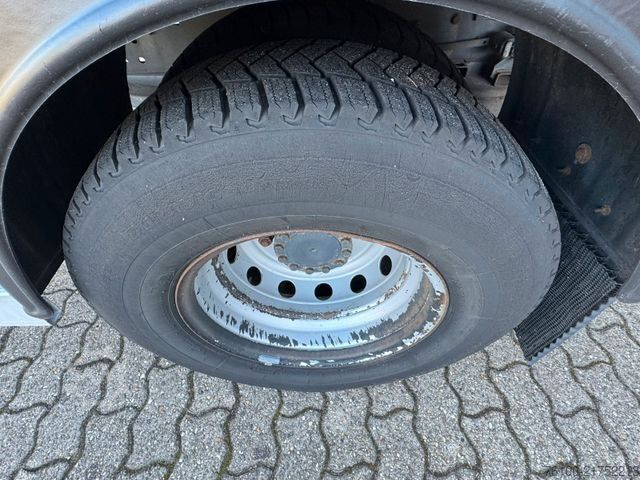 Furgon skrzyniowy IVECO Daily 70C17 Koffer mit Ladebordwand*4 STÜCK*