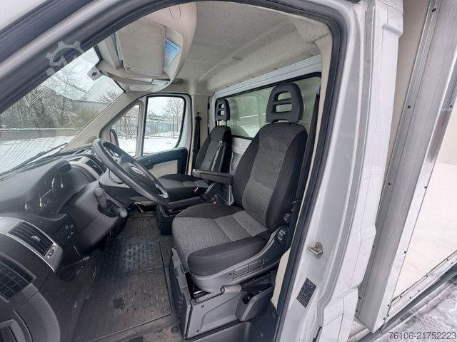 Furgon skrzyniowy FIAT Ducato Koffer *Navi*Kamera*TÜV neu*Länge 4,20m